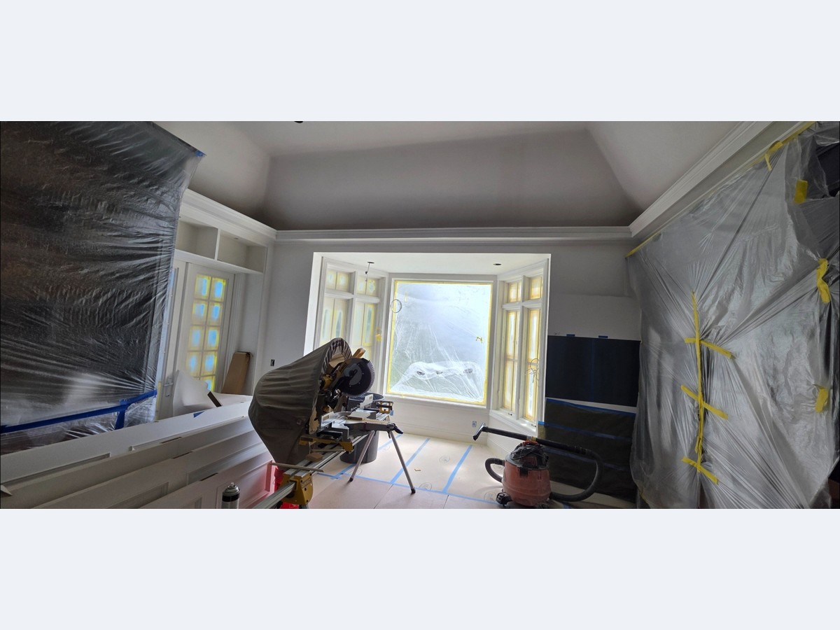 Interior before and after before photo