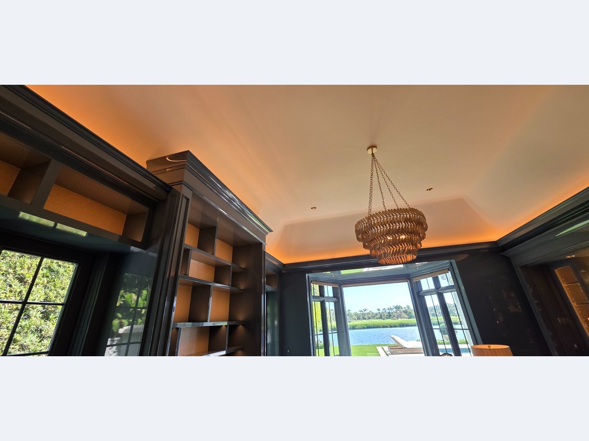 Interior before and after after photo