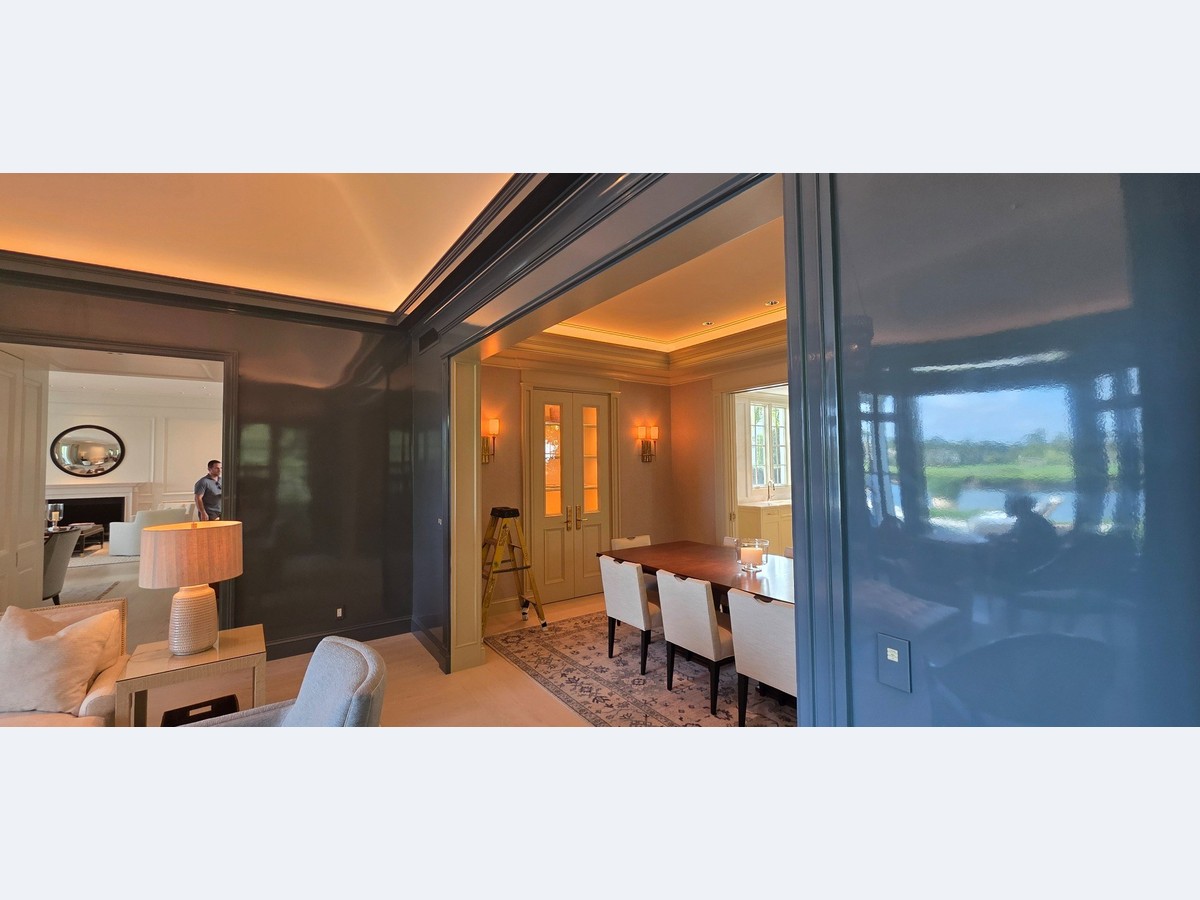 Interior before and after after photo