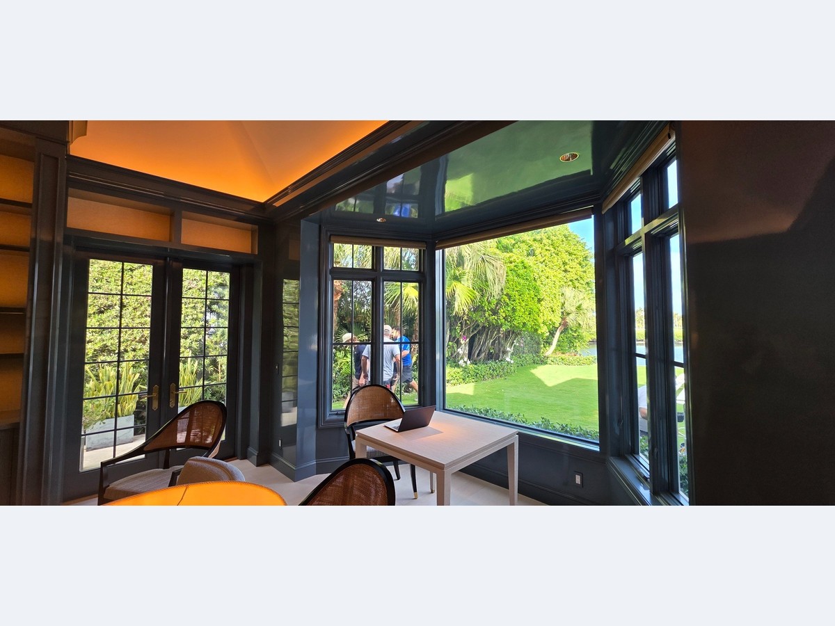 Interior before and after after photo