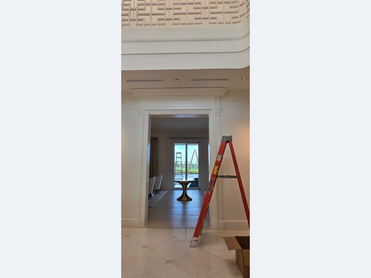Interior before and after after photo
