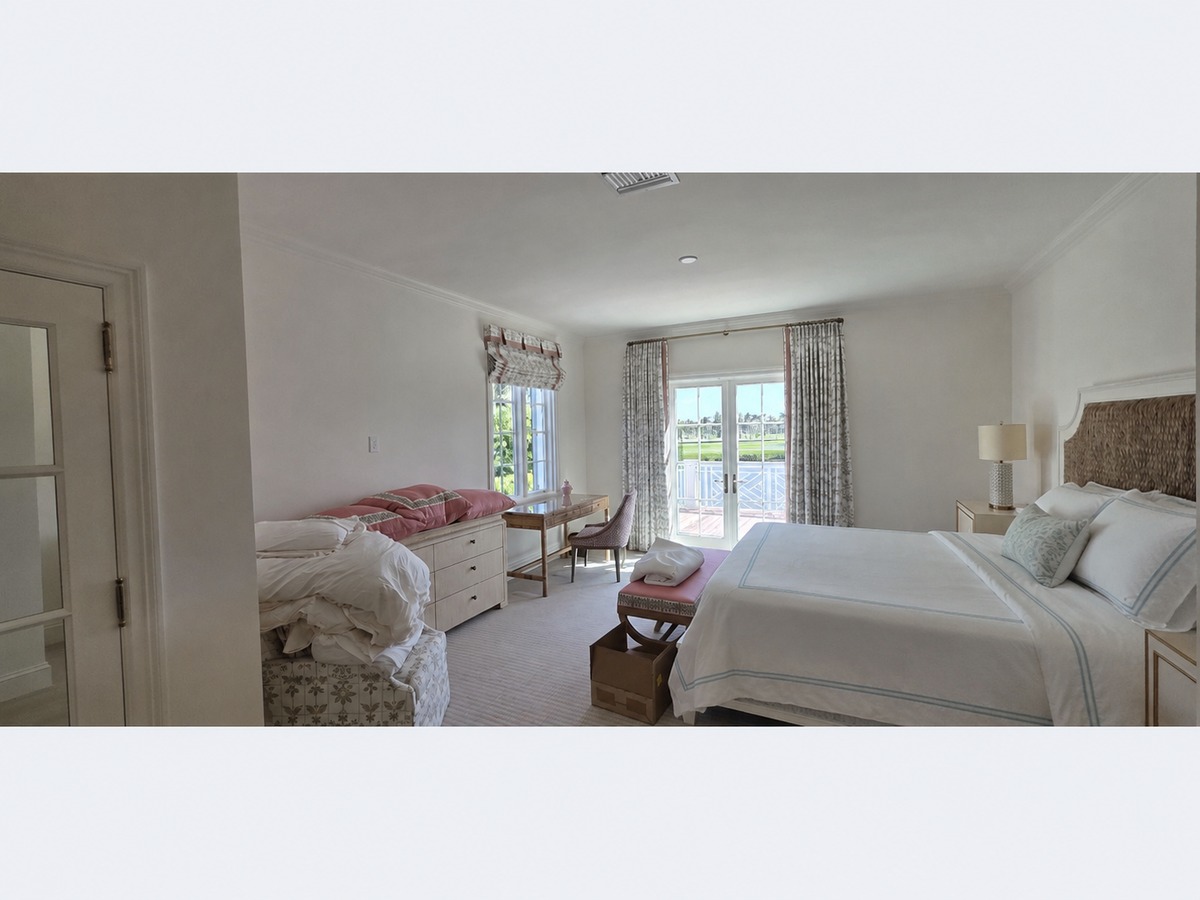 Interior before and after after photo